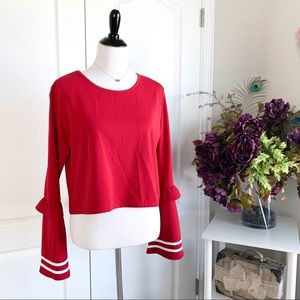 Measeor Bell Sleeve Crop Top